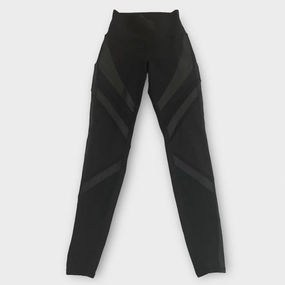 Alo Women’s Leggings XS Mesh Panels High Waisted Activewear Yoga Gym Sporty